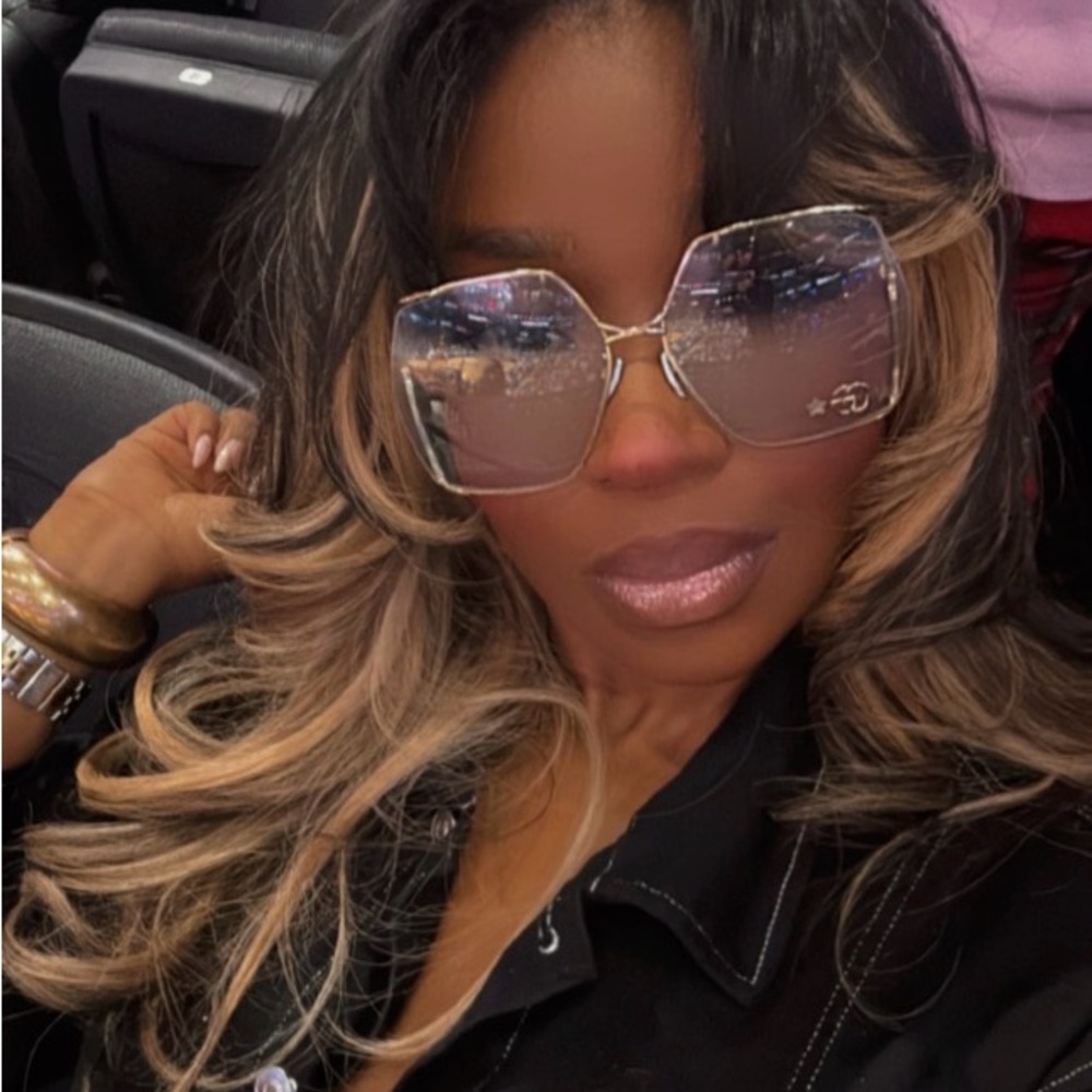 Meet your Posher, Jasmine